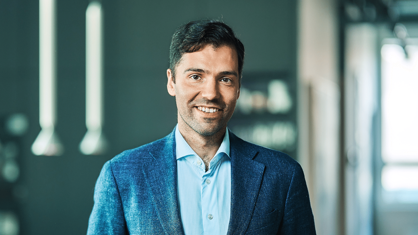 Picture of Andreas Sandbu, the writer of the article